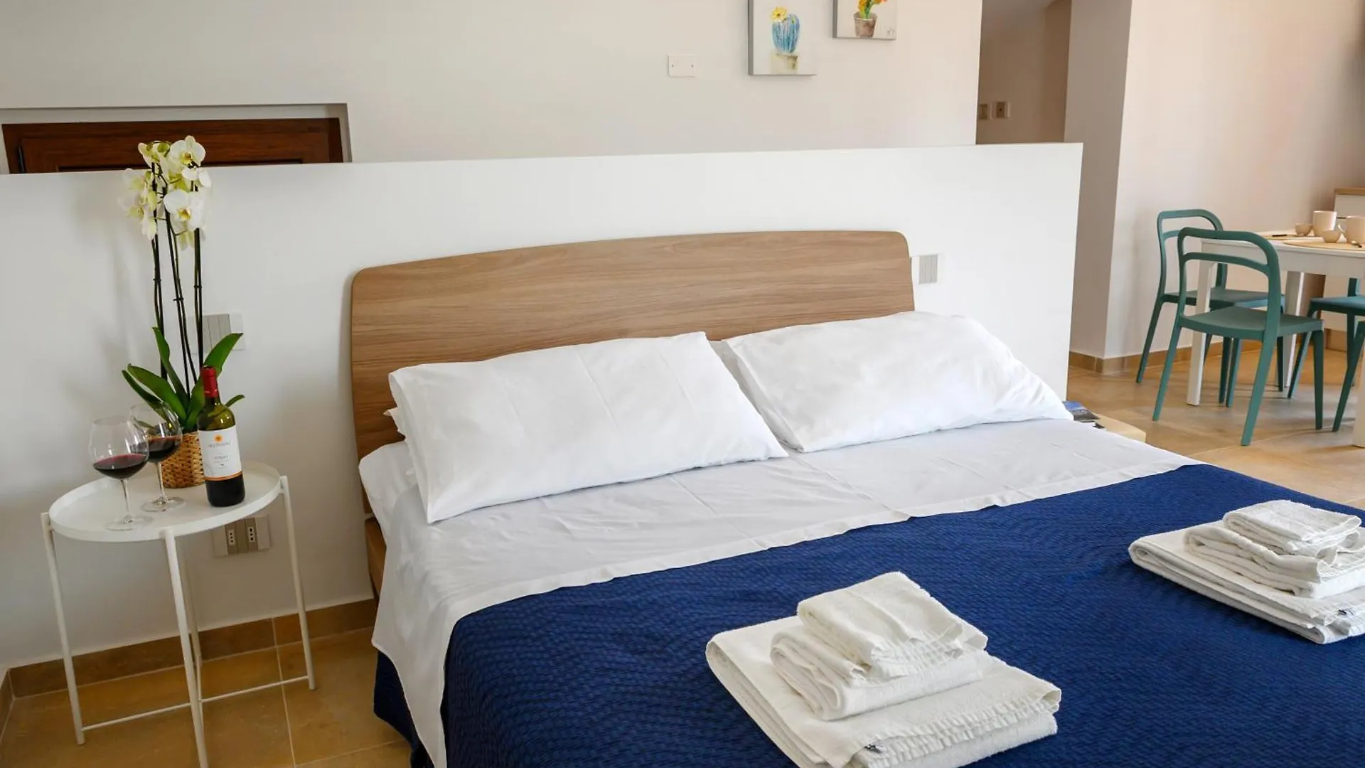 Le 3 Rose Apartments Montallegro Italia