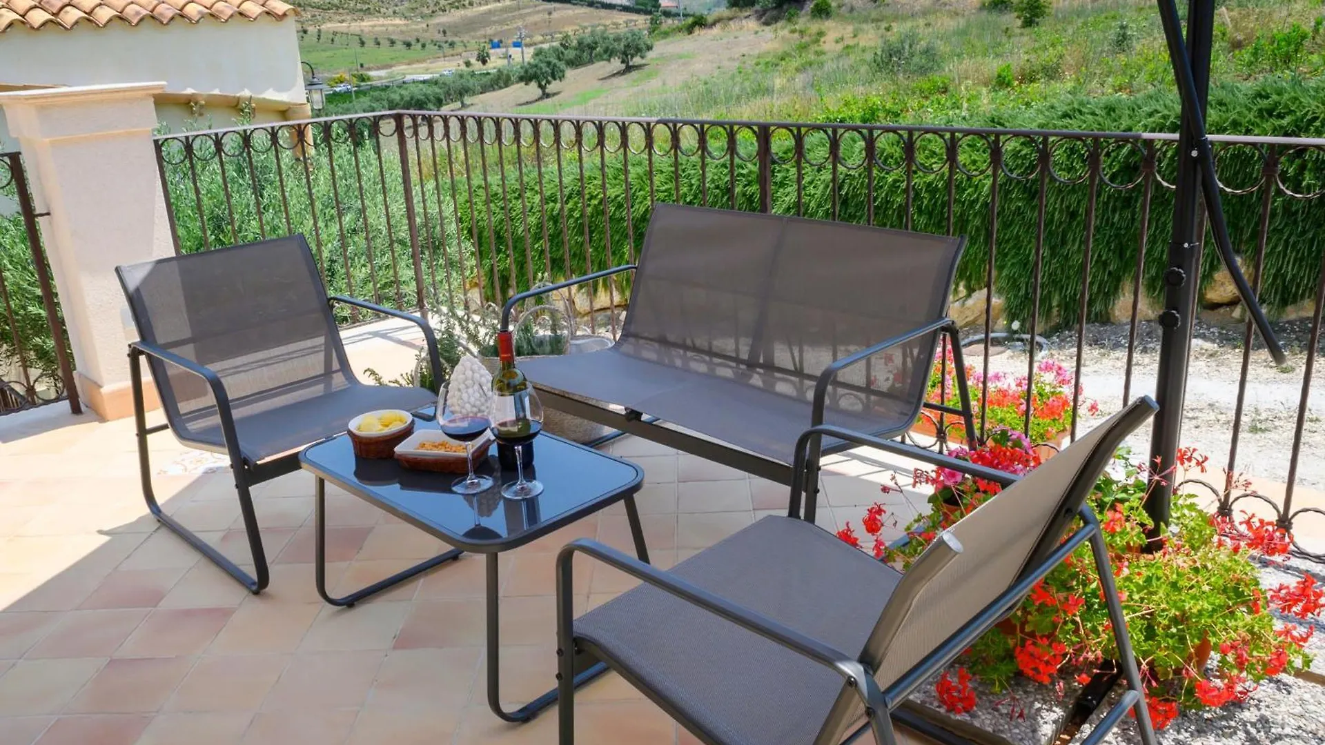 Le 3 Rose Apartments Montallegro