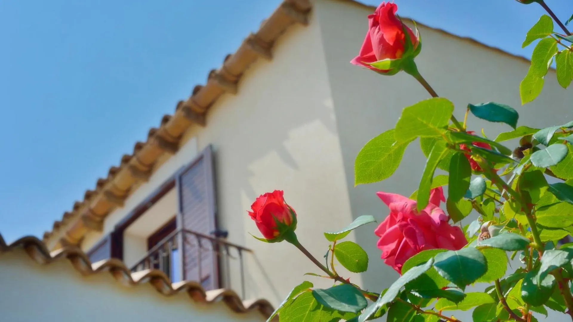 Le 3 Rose Apartments Montallegro 0*,  Italy